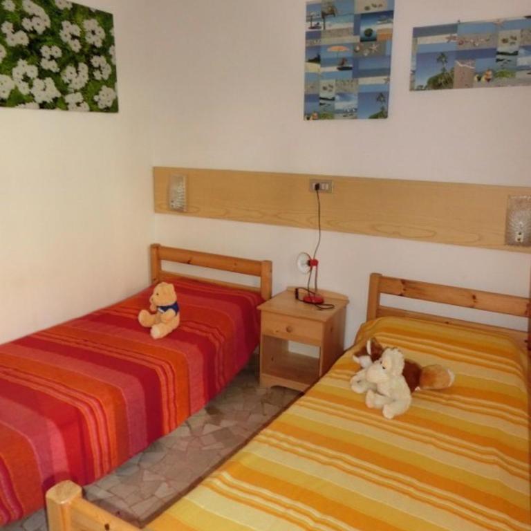 Central and bright villa with garden and parking - Appartamento - 9