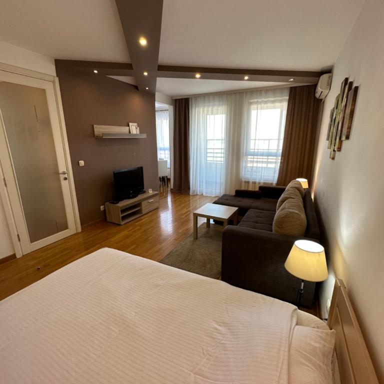 Nevena Belville Apartments - Apartman s 1 Spavaćom Sobom i Terasom - Ulica Đorđa Stanojevića 9A - 5