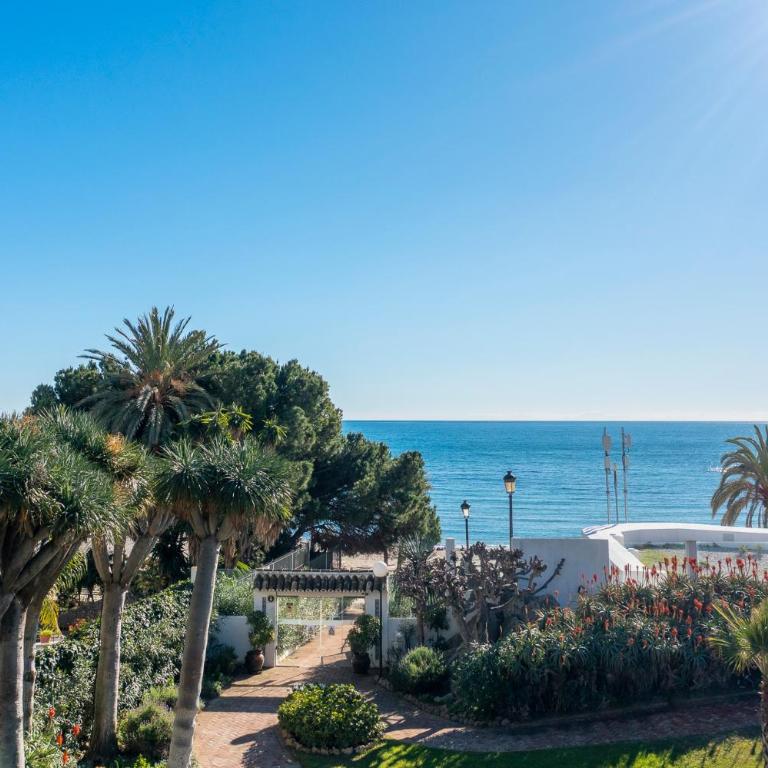 Casa cádiz 607 playas del duque - Two-Bedroom Apartment - 35