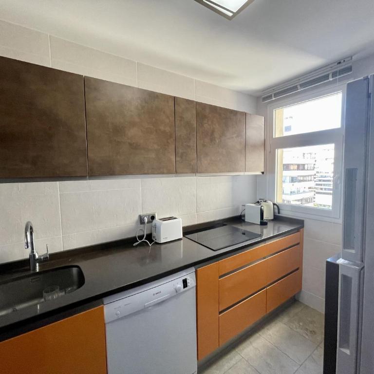 Exclusive beachfront apartment Torremolinos - pool - paddle - tenis - wifi - central aircon - Apartment with Sea View - 2