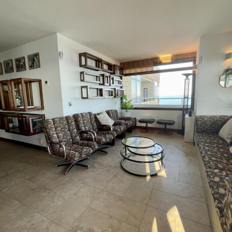 Exclusive beachfront apartment Torremolinos - pool - paddle - tenis - wifi - central aircon - Apartment with Sea View - 4