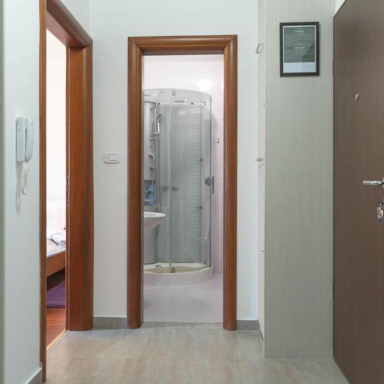 APARTMAN LARA - One-Bedroom Apartment - 15