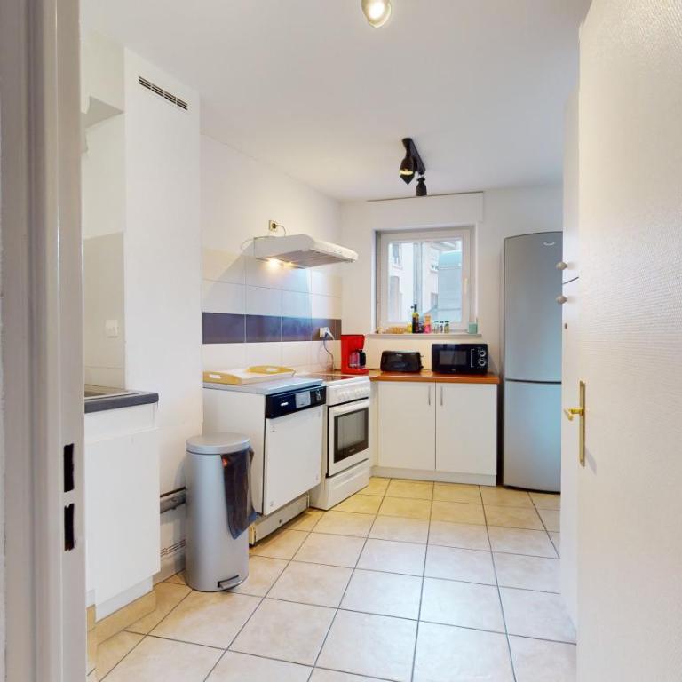 Gîte des Bains PARKING HYPERCENTRE 6-8personnes - Apartment mit Terrasse - 18