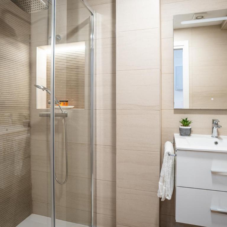 Trendy Homes Puerta Purchena - Apartamento Superior - 9