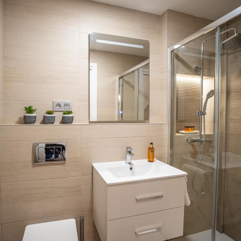 Trendy Homes Puerta Purchena - Apartamento - 9