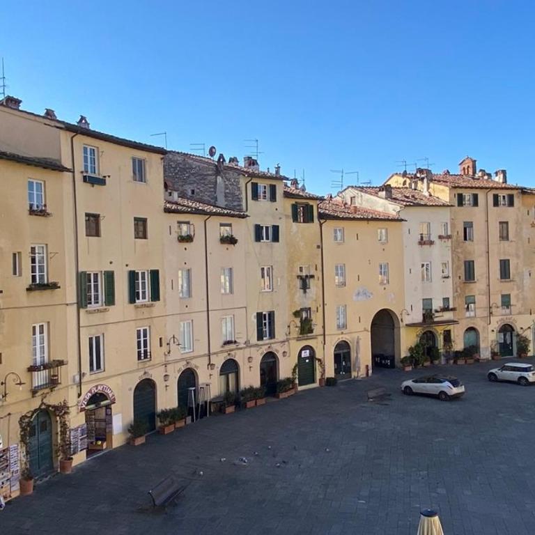 LuccaStay Anfiteatro - Appartamento con 2 Camere da Letto - 2