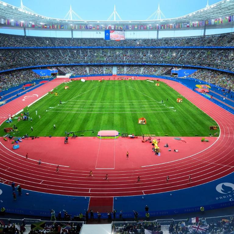 La plaine paisible - 15mn Paris 15mn Stade de France - Two-Bedroom Apartment - 25