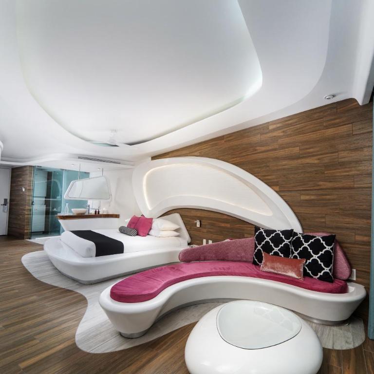 The Carmen Hotel - Ocean Front - Standard King Room - 7