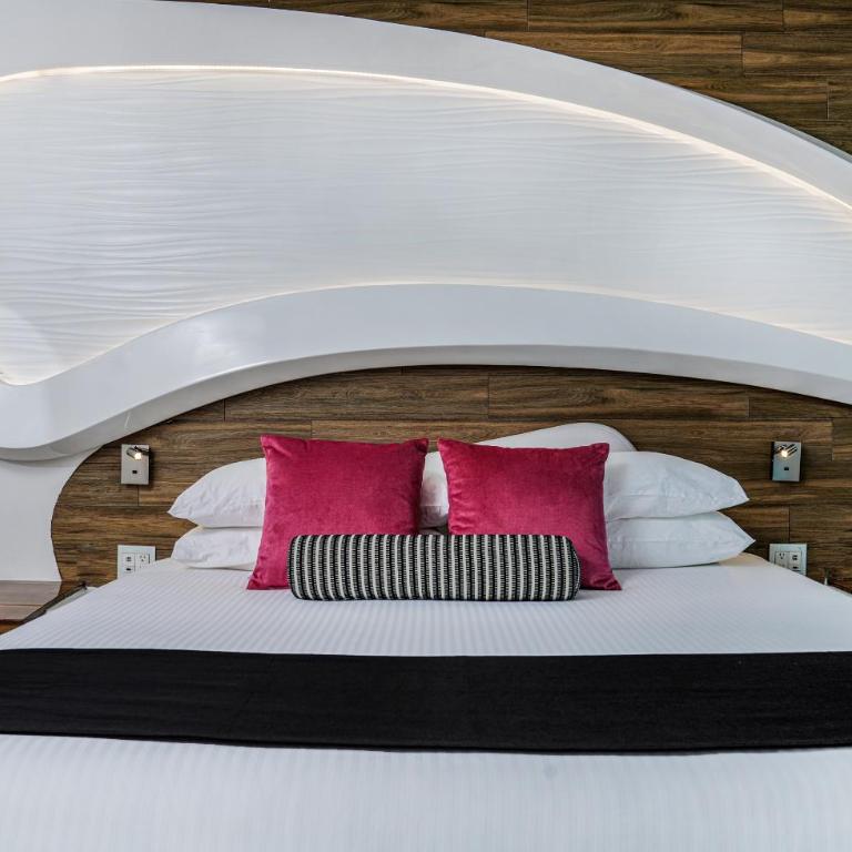 The Carmen Hotel - Ocean Front - Deluxe Suite with Sea View - 9