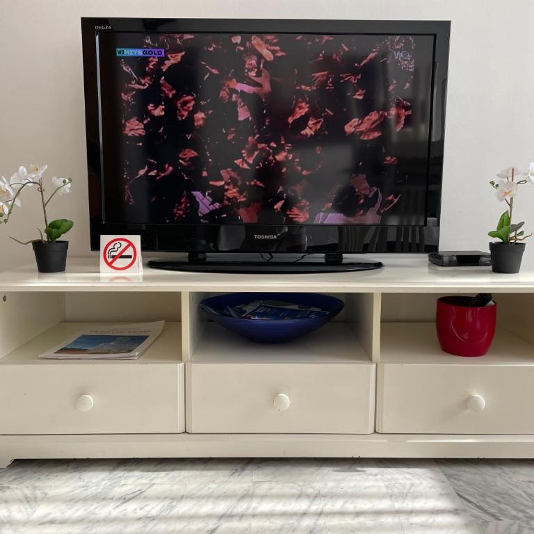 JUAN LES PINS, T2 Cosy et confortable, avec PARKING en sous-sol, proche plages et commerces - One-Bedroom Apartment - 11