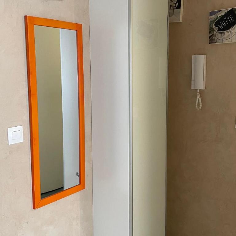 JUAN LES PINS, T2 Cosy et confortable, avec PARKING en sous-sol, proche plages et commerces - One-Bedroom Apartment - 18