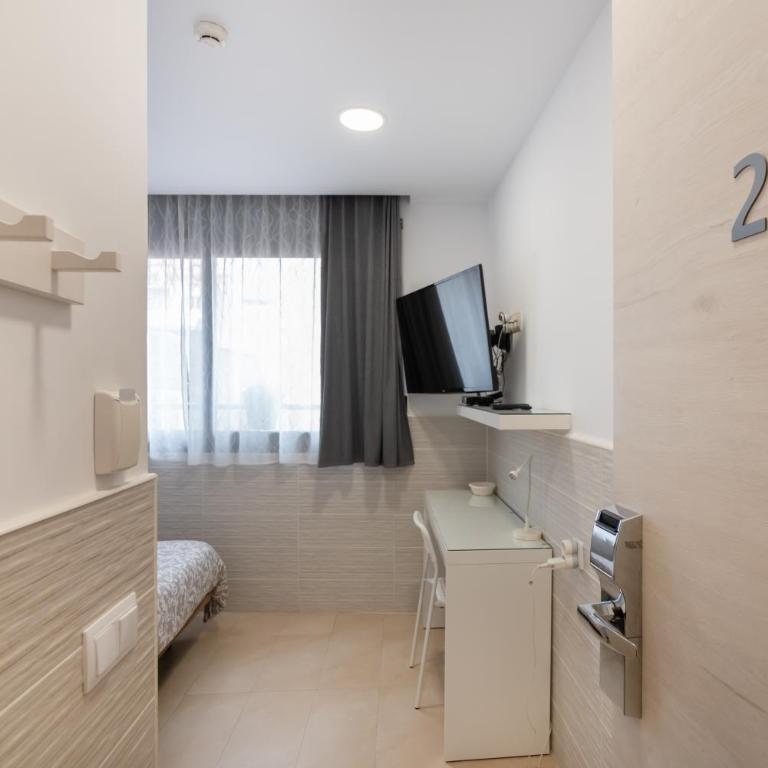 Hostal House - Double Room - 7