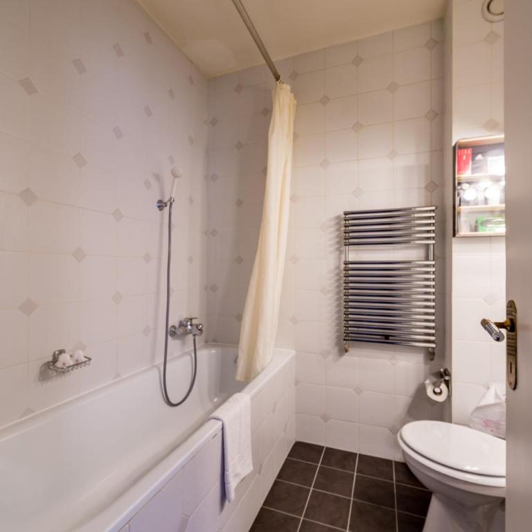 Hotel Churchill - Chambre Lits Jumeaux - 5