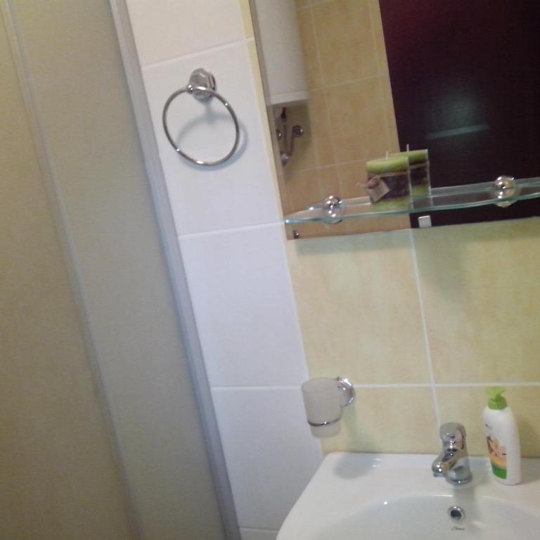 Location Apartments - Studio with Balcony - 4