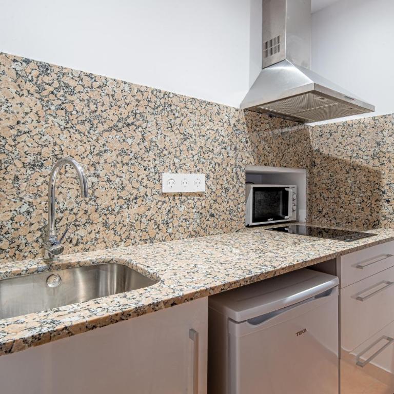 Apartamento 1 en la muralla romana junto a la Catedral - Apartamento de 1 dormitorio - 5