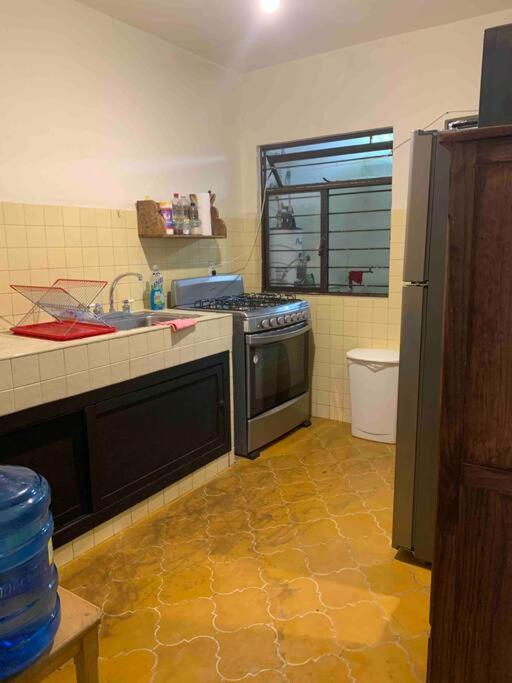 La casita, ubicada en el centro - Four-Bedroom House - 24
