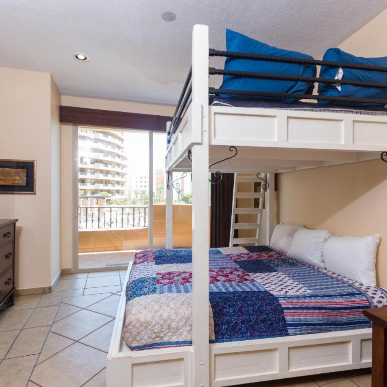 Bella Sirena Luxury Resort 205-D - Two-Bedroom Apartment - 25