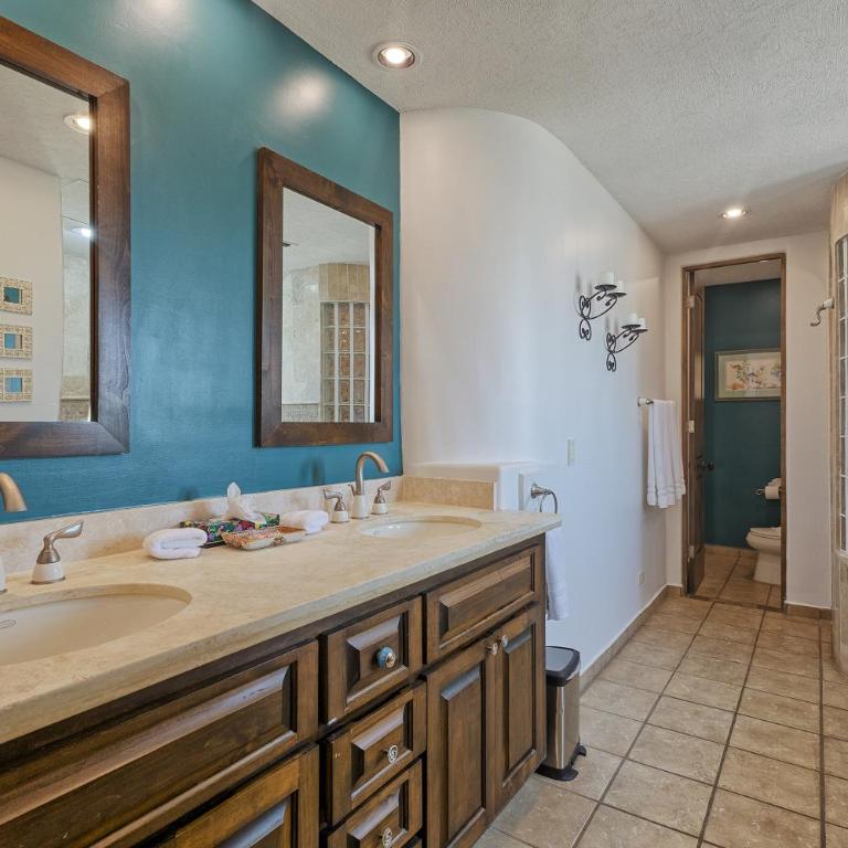 Bella Sirena Luxury Resort 205-D - Two-Bedroom Apartment - 20