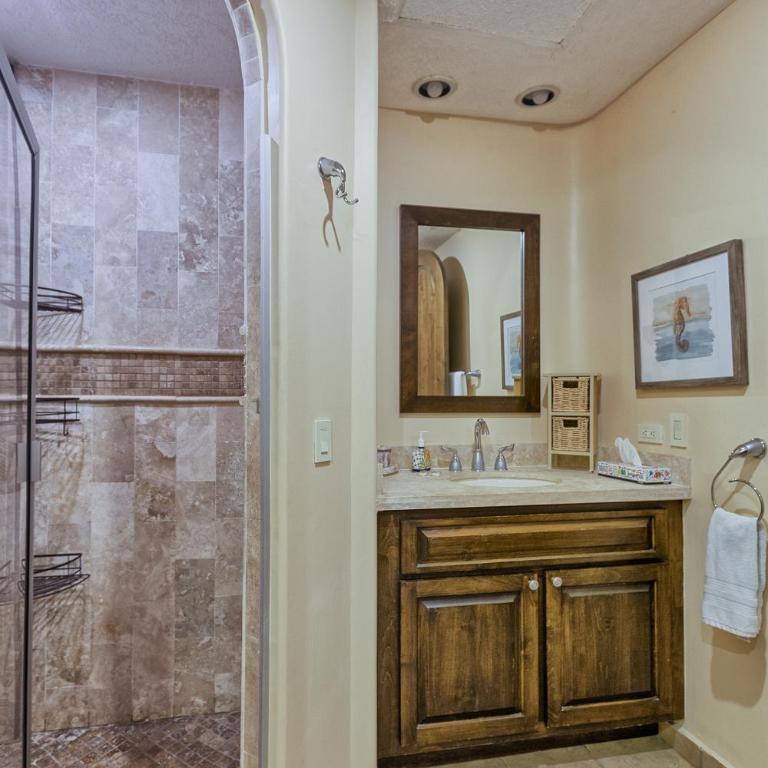Bella Sirena Luxury Resort 205-D - Two-Bedroom Apartment - 28