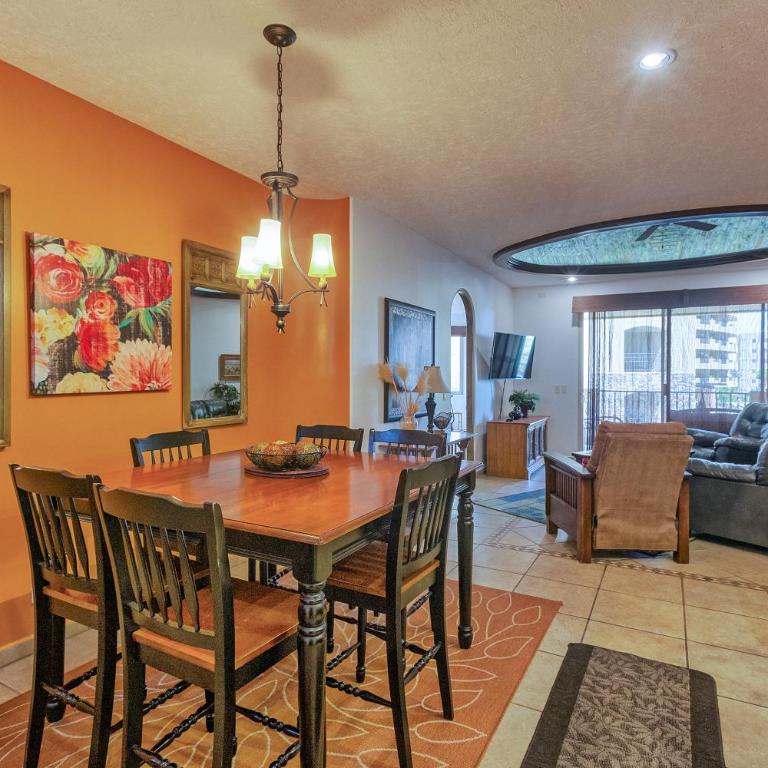 Bella Sirena Luxury Resort 205-D - Two-Bedroom Apartment - 15