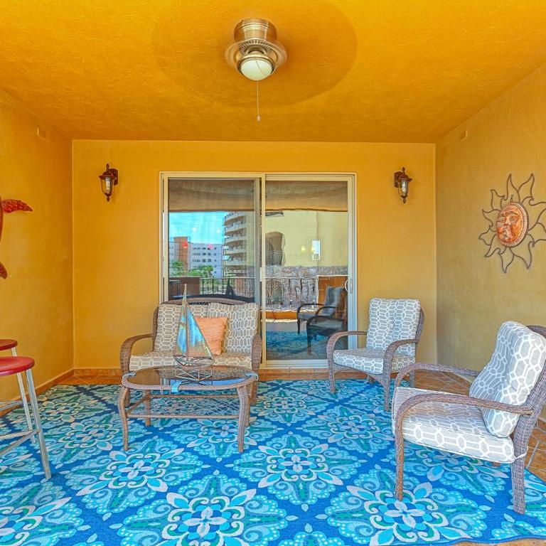 Bella Sirena Luxury Resort 205-D - Two-Bedroom Apartment - 6