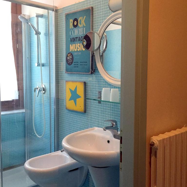 3749 Pontechiodo - Camera Matrimoniale con Bagno Privato Esterno - 2
