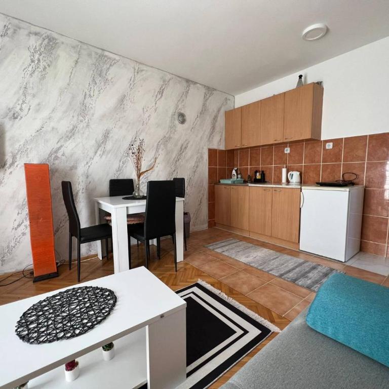 Vuk - One-Bedroom Apartment - 6