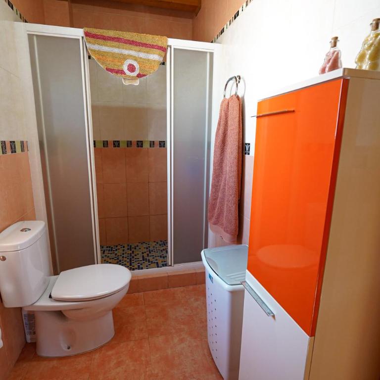 Casa la Pau - Five-Bedroom House - 34