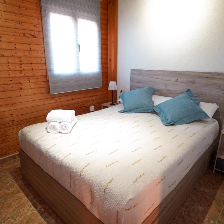 Casa la Pau - Five-Bedroom House - 35