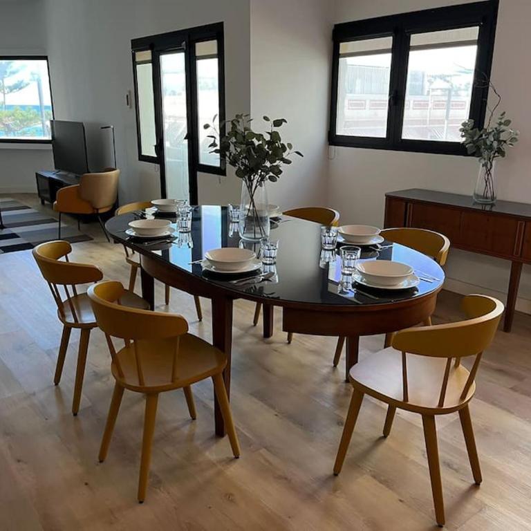Luxury Seaview Apartment Las Canteras - Three-Bedroom Apartment - 4