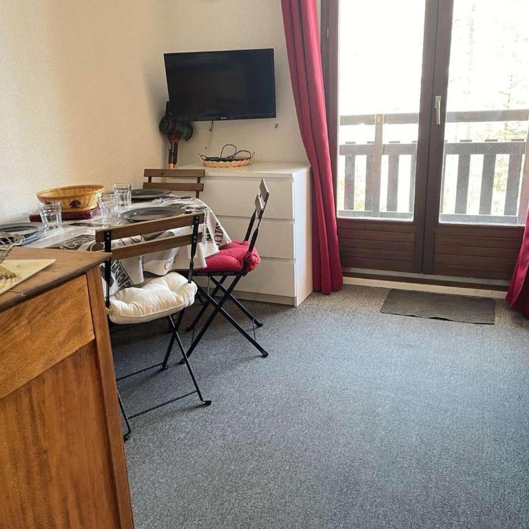 Studio calme 4 pers, Risoul 1850, proche centre, casier à ski - Appartement 1 Chambre - 2