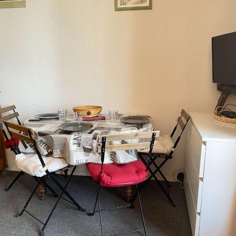 Studio calme 4 pers, Risoul 1850, proche centre, casier à ski - Appartement 1 Chambre - 3