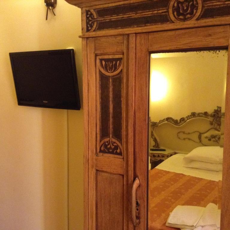 Maison de Marta - Camera Singola con Bagno Privato - 8