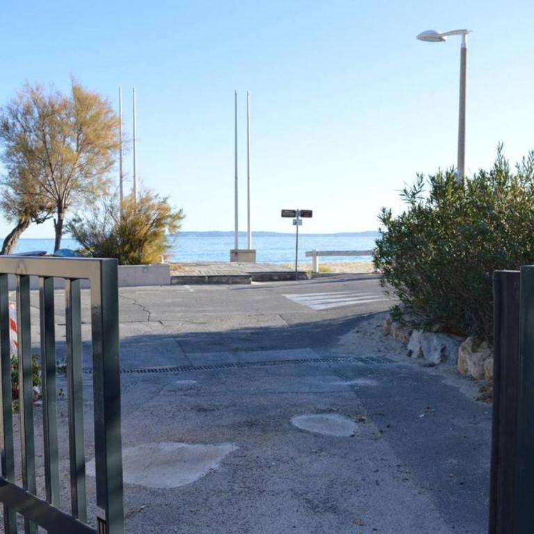 Appartement 2 pièces avec mezzanine et parking, proche plage - Le Lavandou - FR-1-251-205 - Apartment (4 Erwachsene) - 10
