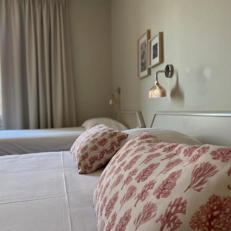 Hôtel Marguerite - Chambre Supérieure (1 à 3 Personnes) - 5