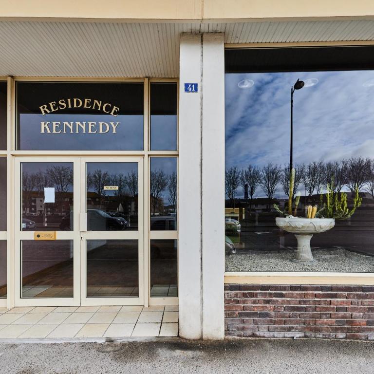 Le Kennedy - Studio - 7