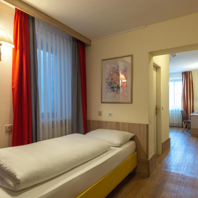 Hotel Residence - Dreibettzimmer - 2