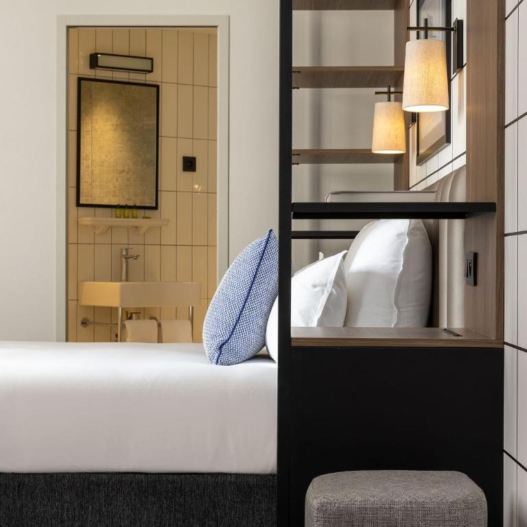 Hôtel Moderniste - Grande Chambre Triple - 1