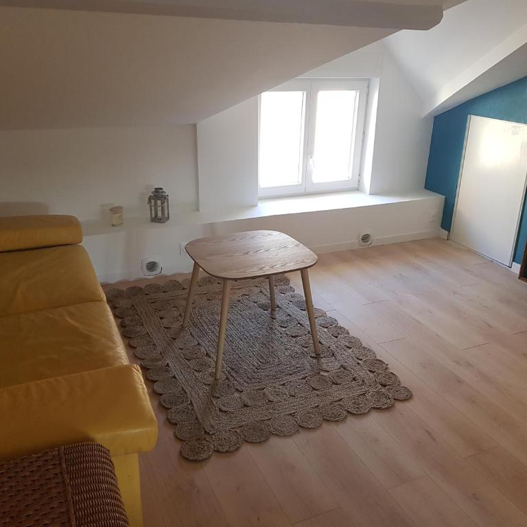 Jolie SUITE de 28m² - LA HUME Centre - Chambre Double - 3