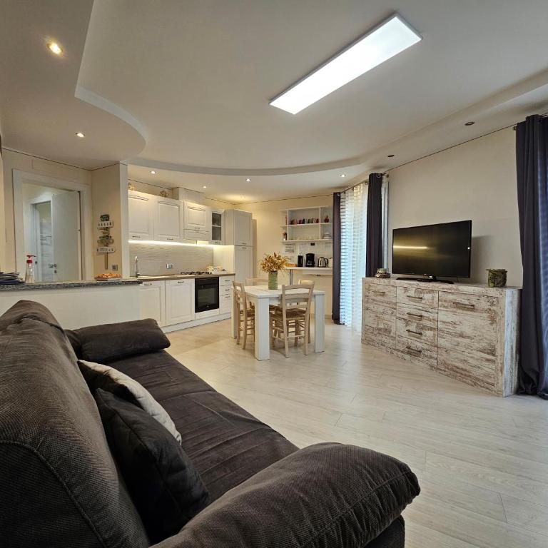 La Rosa del lago - Appartamento con 2 Camere da Letto - 10