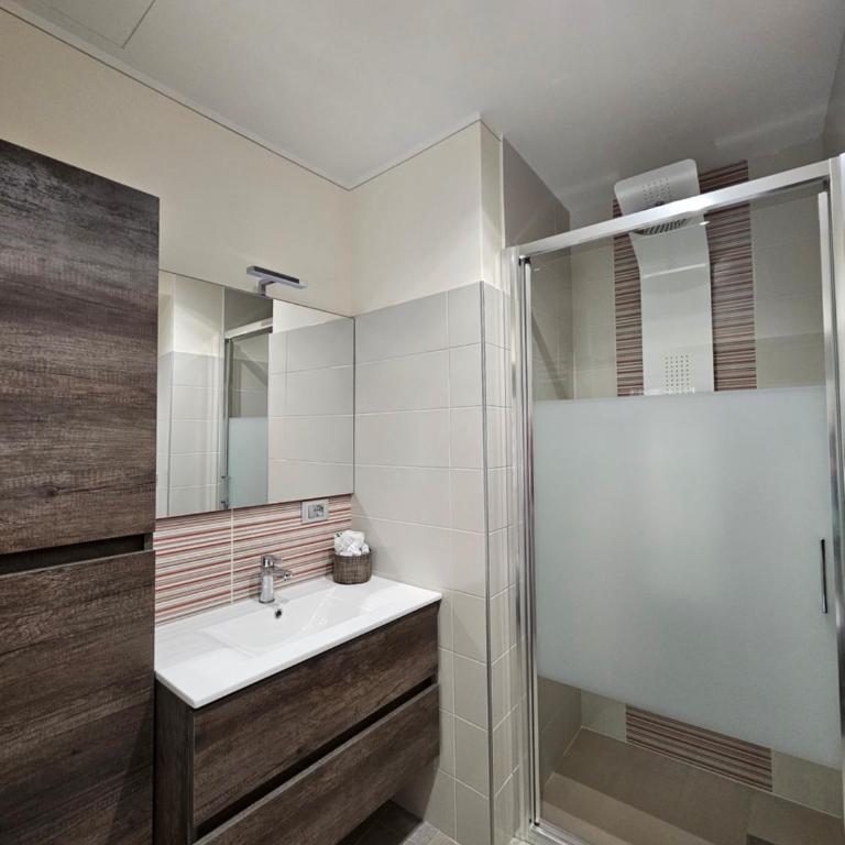 La Rosa del lago - Appartamento con 2 Camere da Letto - 22