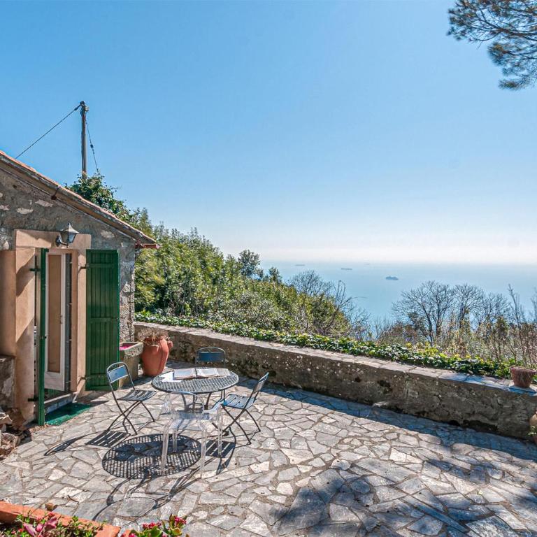 Awesome Home In La Spezia With Wifi - Casa Vacanze con 4 Camere da Letto - 1