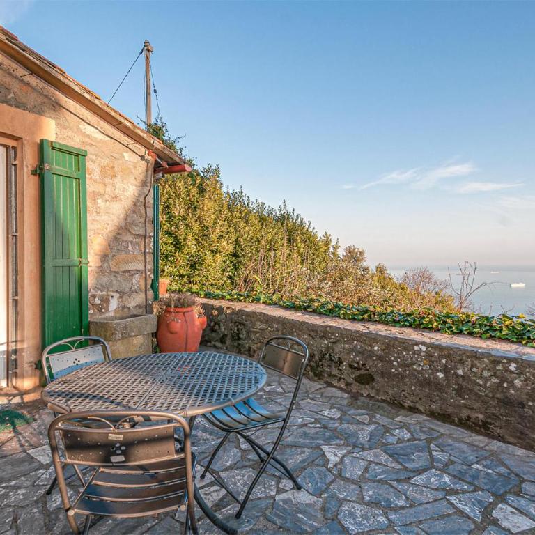 Awesome Home In La Spezia With Wifi - Casa Vacanze con 4 Camere da Letto - 10