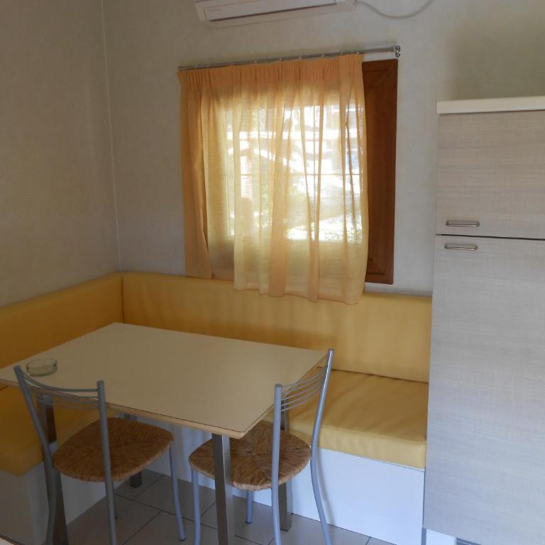 Campeggio Pian Dei Boschi - Casa Mobile (4 Adulti) - 7