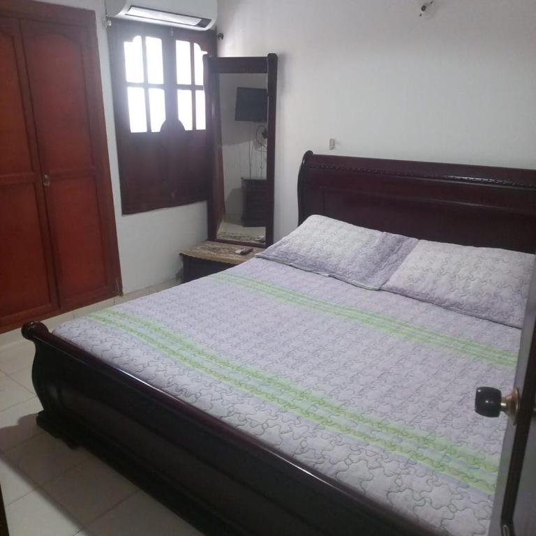 Confortable Casa Amoblada -Osman Mier - Four-Bedroom House - 9