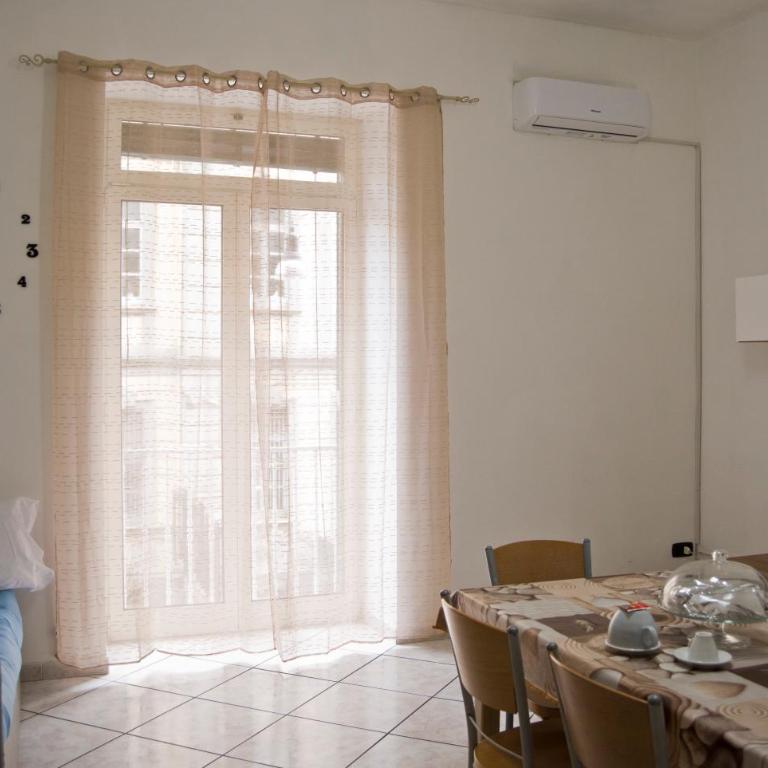 Dreaming Napoli - Two-Bedroom Apartment - 14