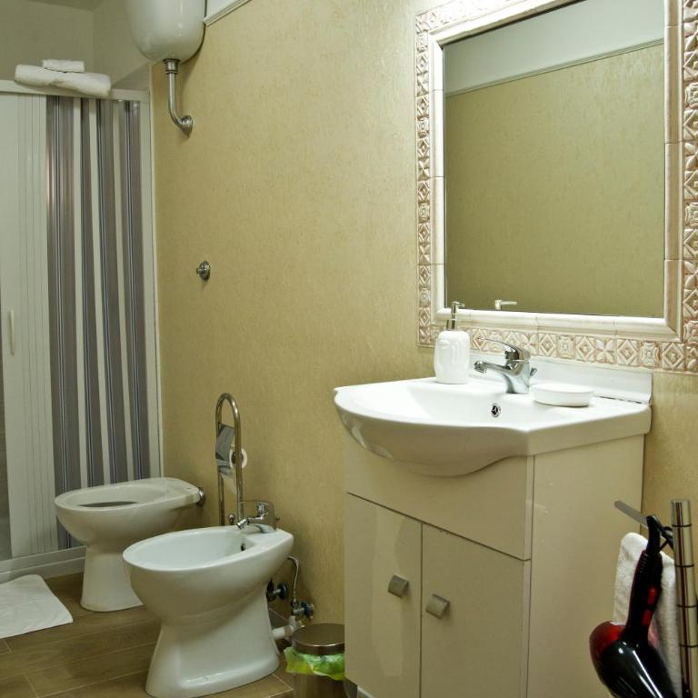 Dreaming Napoli - Two-Bedroom Apartment - 34