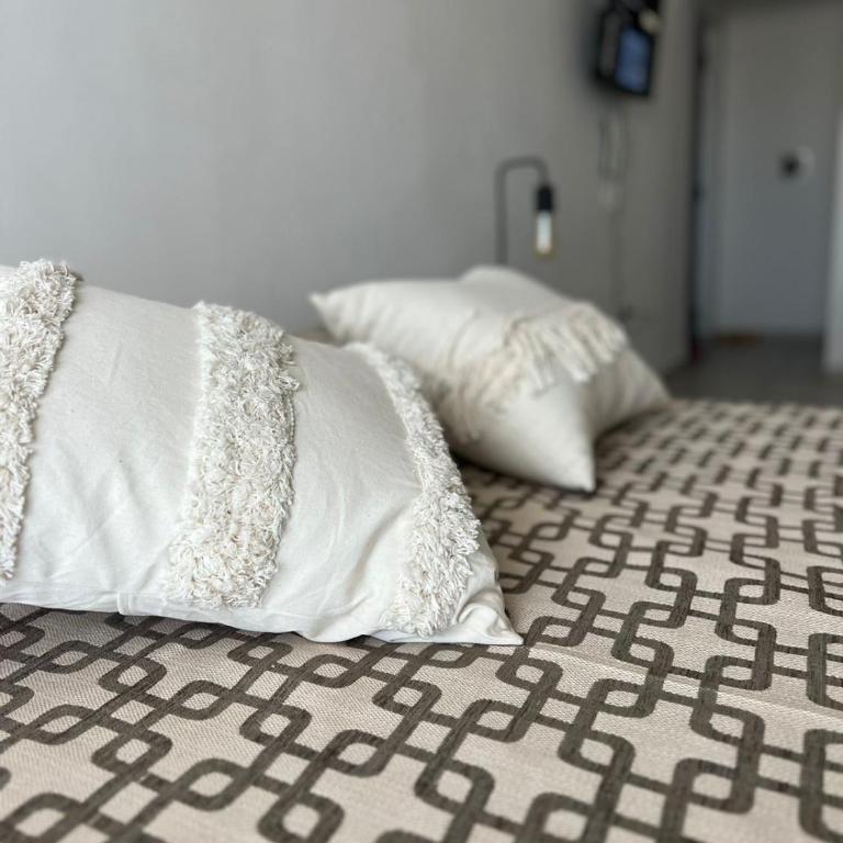 Multi home - One-Bedroom Apartment - 11