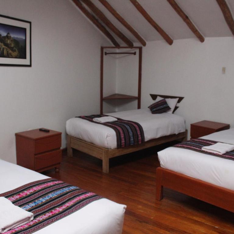 Hostal Turistico ILLAPA CUSCO 119 - Habitación Triple - 11