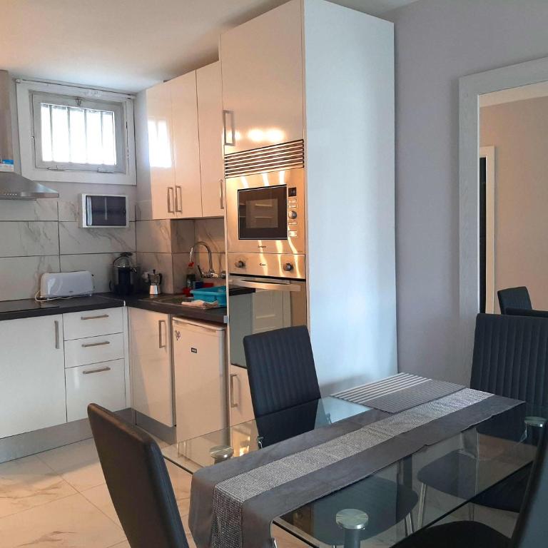Centrally located apartment close to the ocean. - Apartamento de 1 dormitorio - 6